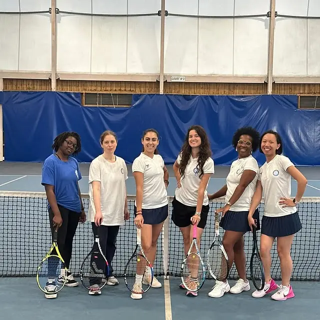 Joueuses et joueurs du Tennis Club Sevranais